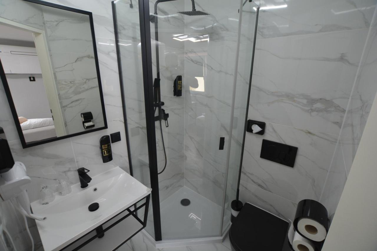 Stadthotel Das Villach Luaran gambar