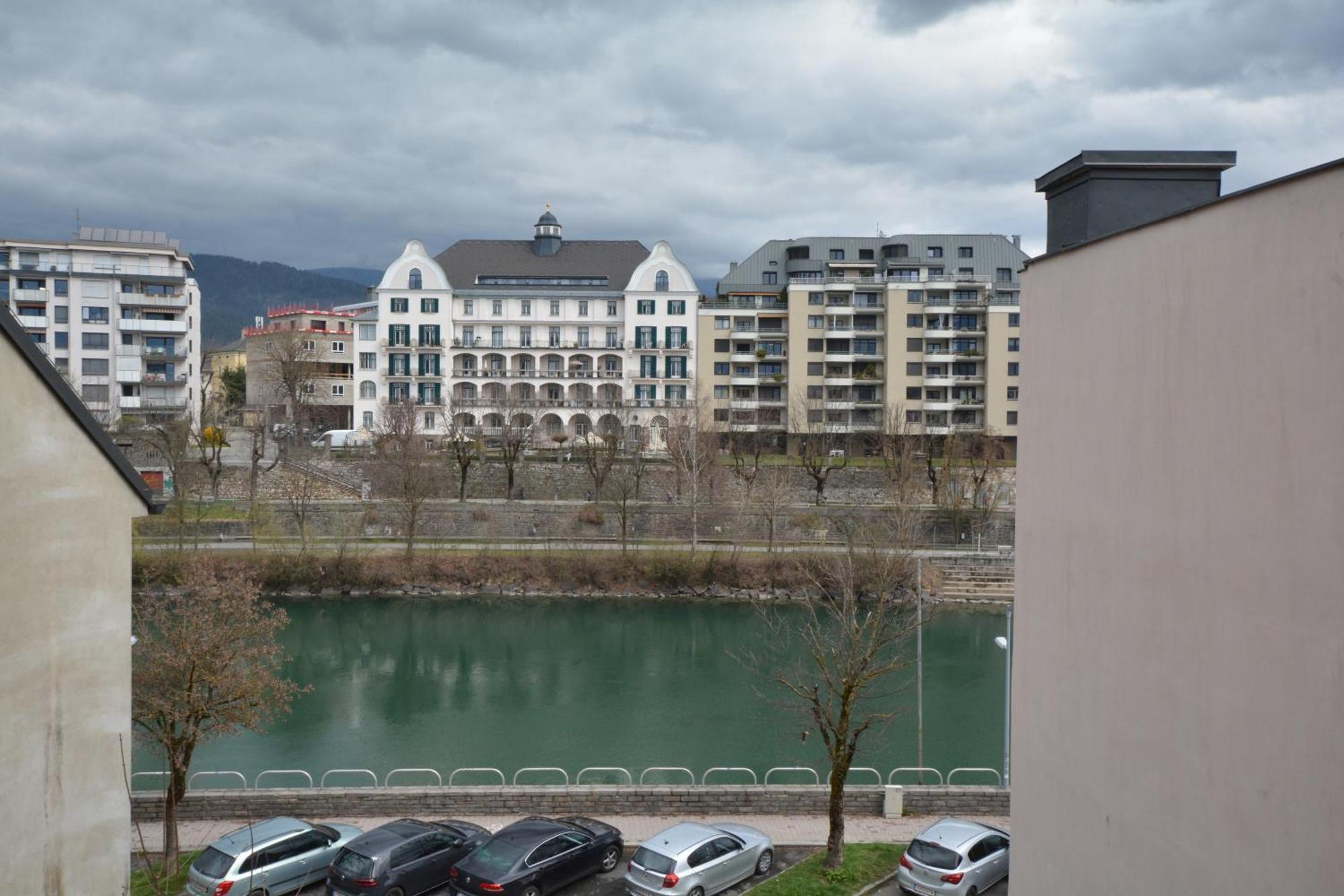 Stadthotel Das Villach Luaran gambar